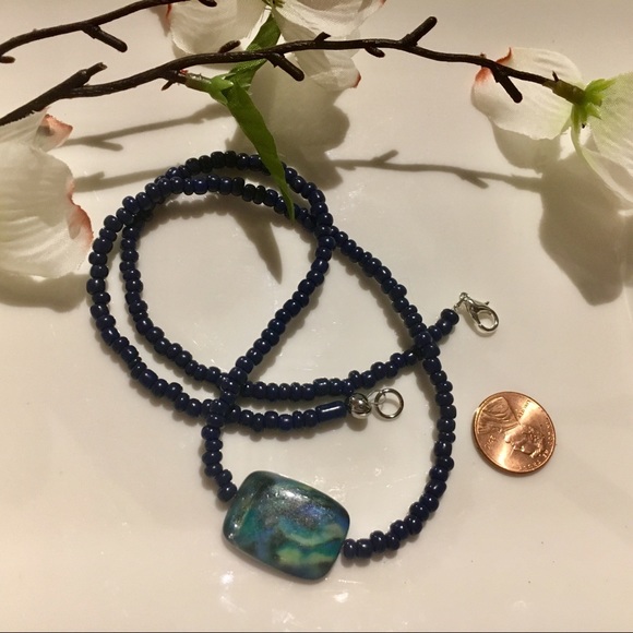 Green/blue natural shell necklace - Picture 3 of 4